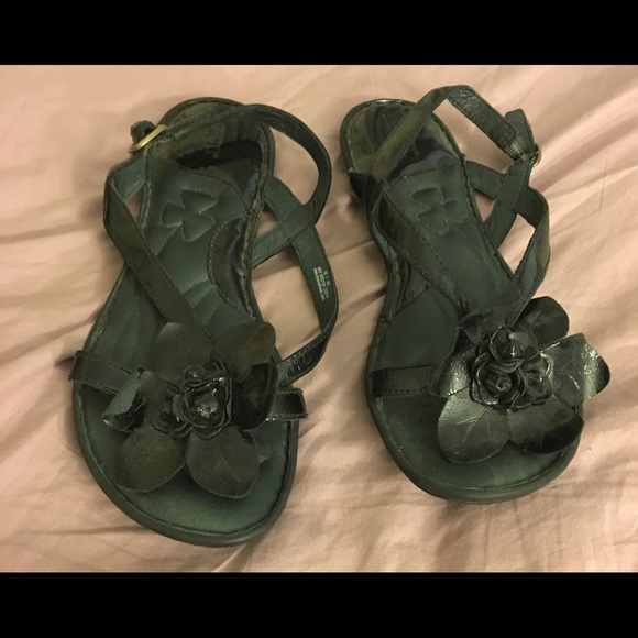 GUC Born black leather sandals with flower detail - Picture 1 of 3